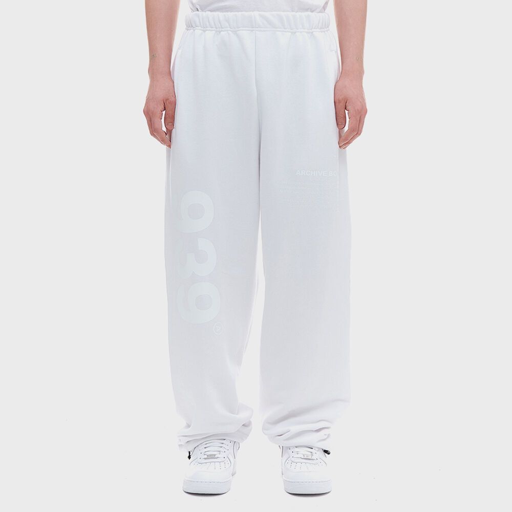 [아카이브볼드] 939 LOGO SWEAT PANTS (WHITE) 감도 깊은 취향 셀렉트샵 29CM