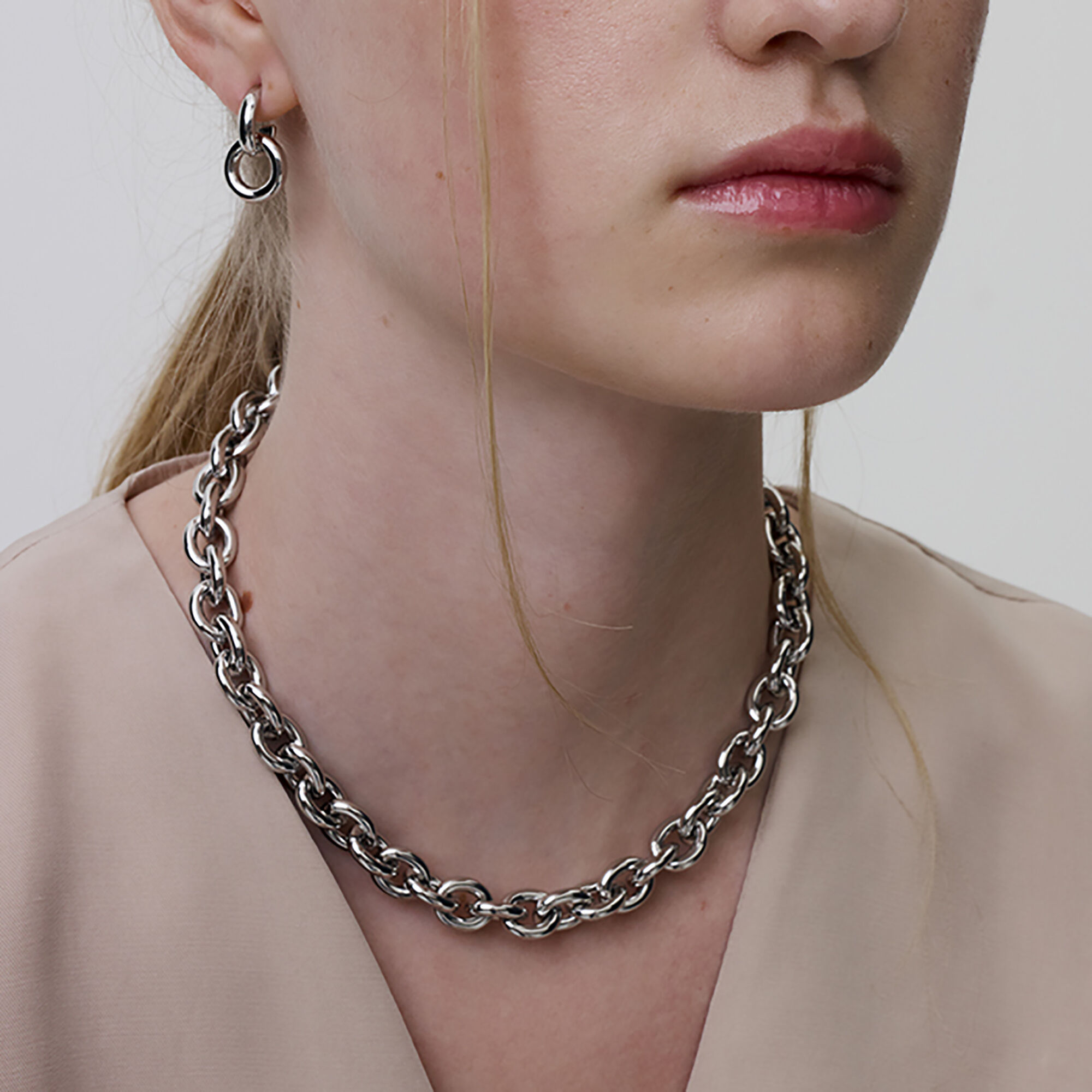 Moonstruck Pink Hearts Necklace - 감도 깊은 취향 셀렉트샵 29CM