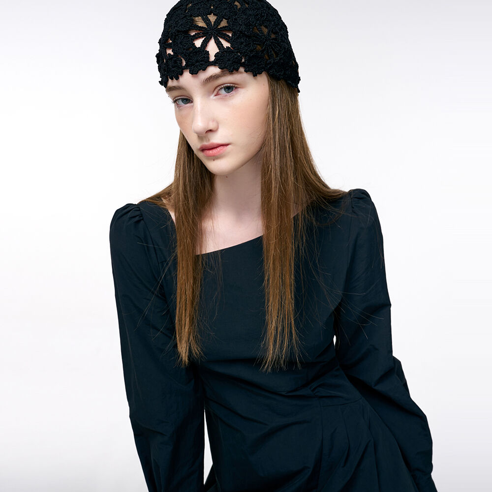 Unbalance Line Pintuck Dress, Black - 감도 깊은 취향 셀렉트