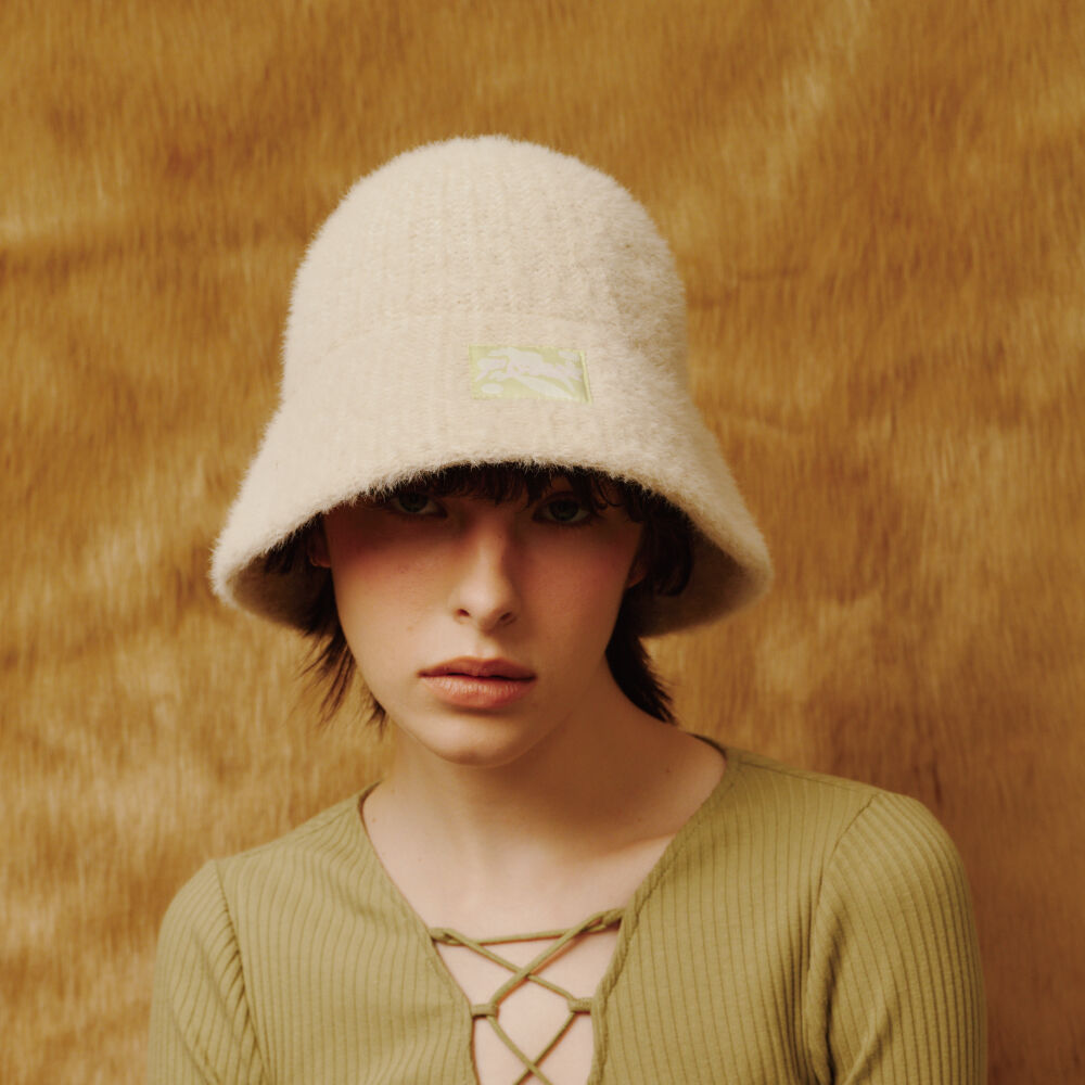 POESIE DAME☆[Life PORTRAIT] Angora knit hat POESIE DAME☆[Life PORTRAIT] Angora knit hat