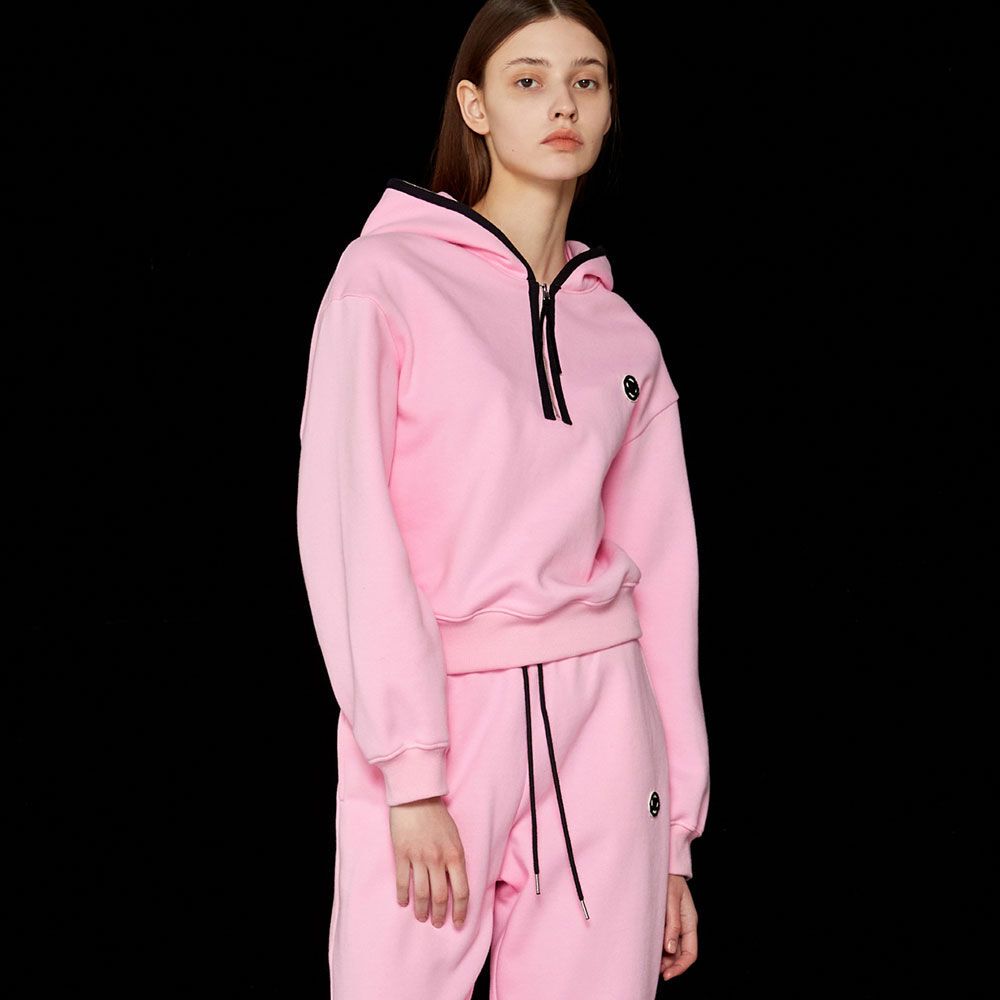 JHZ LOGO HALF ZIP-UP HOODIE - PINK - 감도 깊은 취향 셀렉트샵 29CM