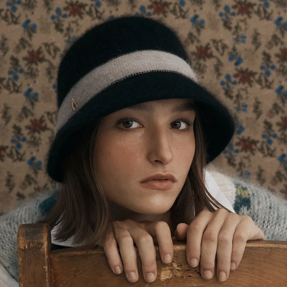 SHINJEO Vivian Black 29CM shinjeo-vivian-black-29cm