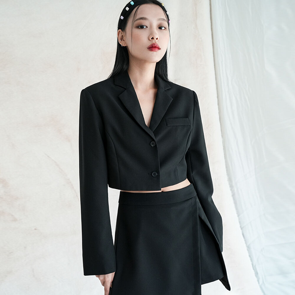 ジャケット AVANDRESS Daphne Tweed Double Button Crop Jacket BLACK Daphne Tweed Double Button Crop Jacket BLACK - 감도 깊은