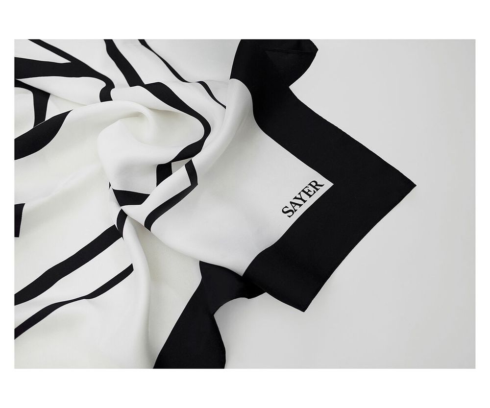 LOGO SILK SCARF - 감도 깊은 취향 셀렉트샵 29CM