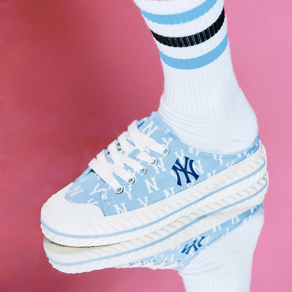 【韓国】MLB■PLAYBALL MULE MONOGRAM■追跡送料込 PLAYBALL Mule MONOGRAM NEW YORK YANKEES - MLB KOREA