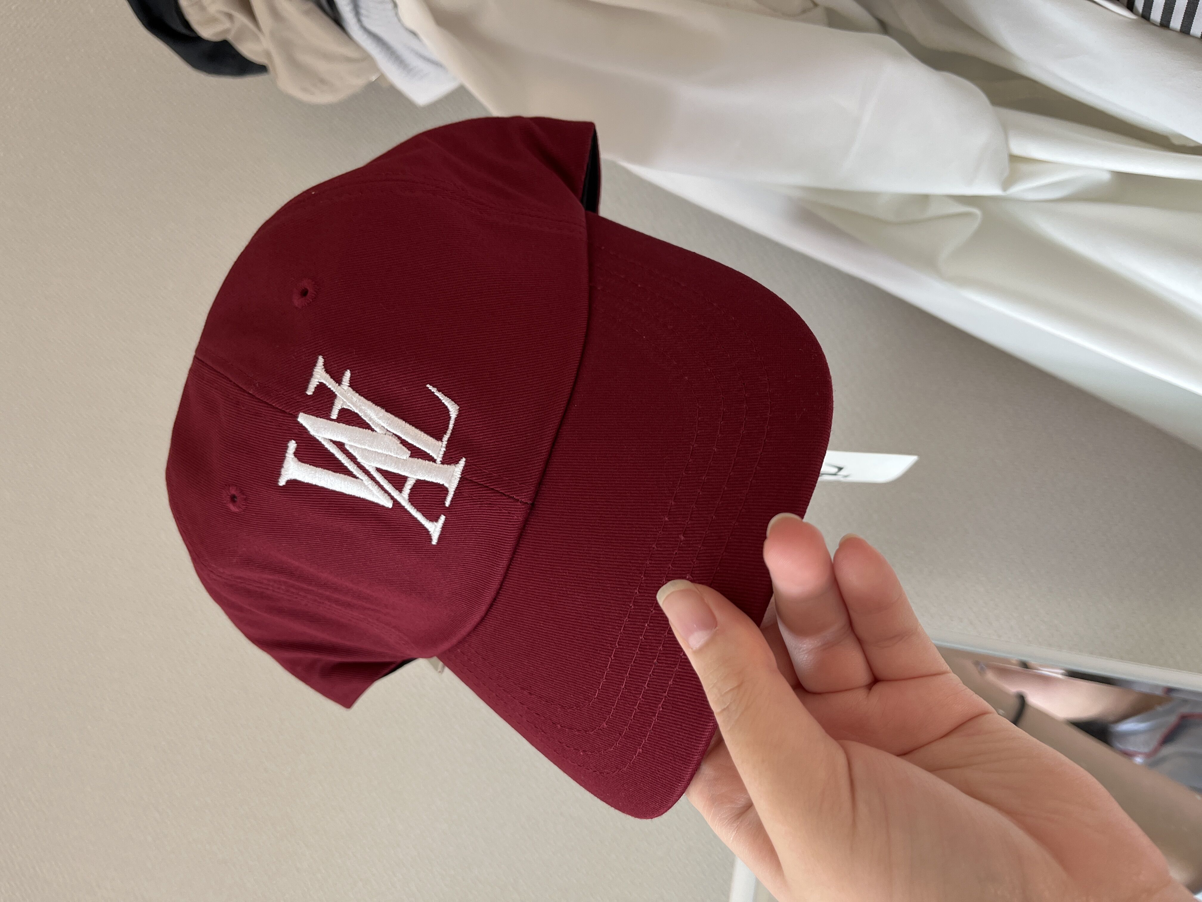 キャップ WOOALONG Signature Logo ball cap WINE cap_logo_002wi Signature low ball cap - WINE - WOOALONG | 60% - Asian
