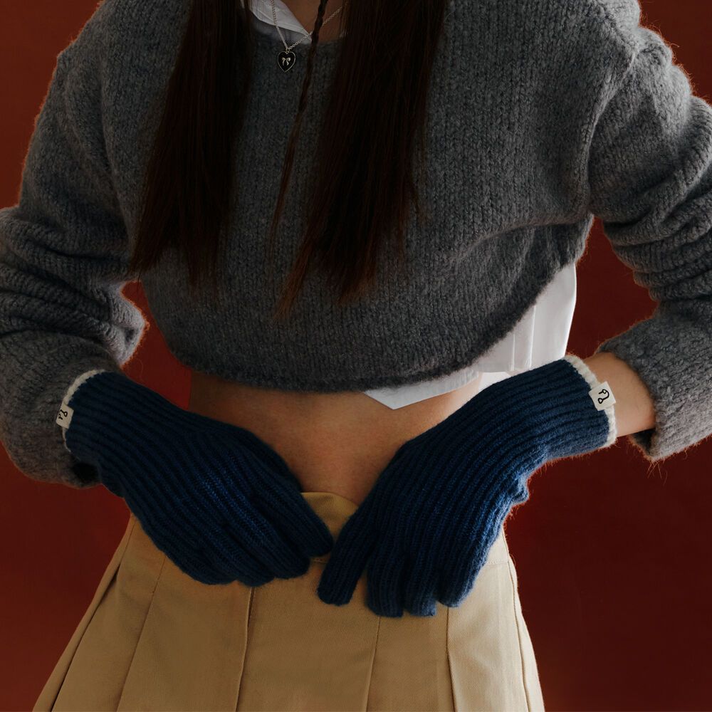 Finger Hole Touch Gloves (2Colors) - 감도 깊은 취향 셀렉트샵 29CM