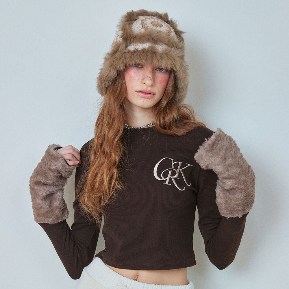 ECO FUR WARMER CROP TOP_BR 감도 깊은 취향 셀렉트샵 29CM