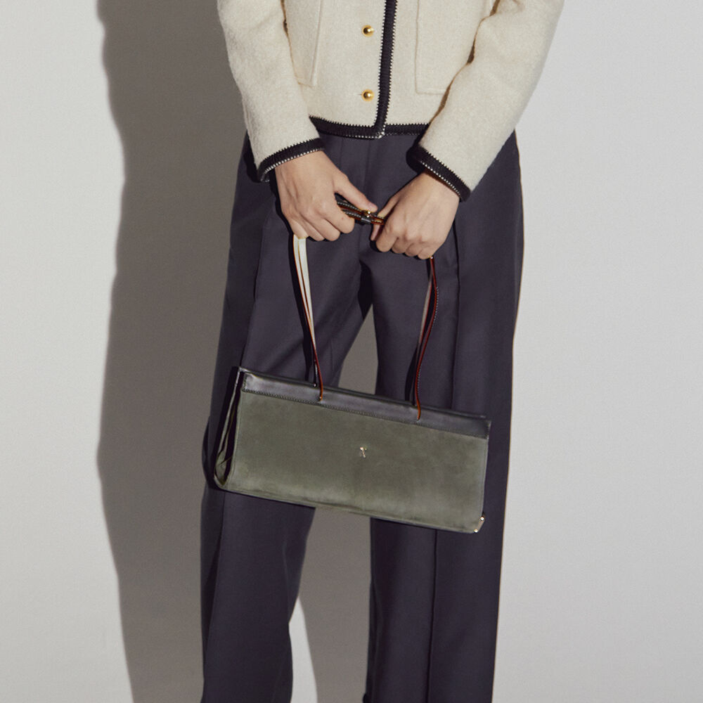 ★TOUT Y EST★ Diana Suede Shoulder Bag M Khaki 0JSN3SH40701 Diana Suede Shoulder Bag S Khaki - 감도 깊은 취향 셀렉트샵 29CM