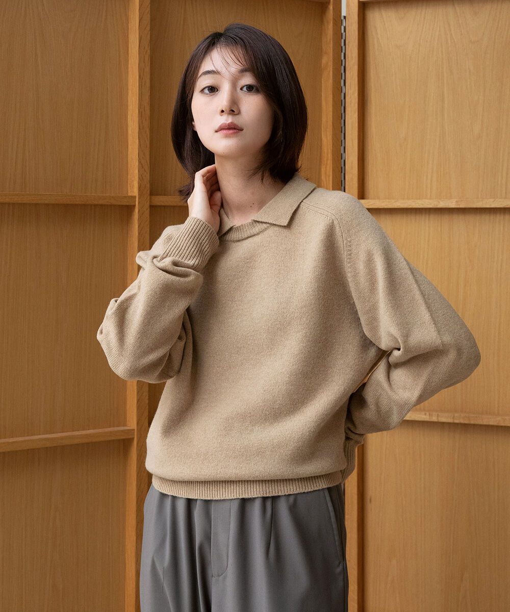 Women Scape collar Pullover (Camel)