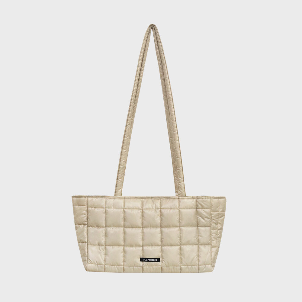 【PLZPROJECT】2-WAY SQUARE QUILTING PADDING BAG 2-WAY SQUARE QUILTING PADDING BAG, BEIGE - 감도 깊은 취향