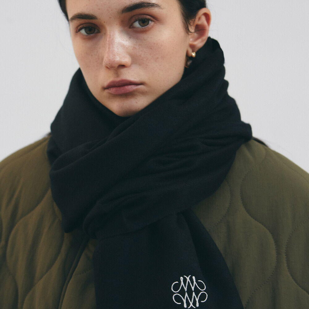 マフラー・ストール NICK&NICOLE MINIMAL SIGNATURE LOGO MUFFLERBEIGE NWH4AC002_BG NICOLE PREMIUM MUFFLER_BEIGE - 감도 깊은 취향 셀렉트샵 29CM