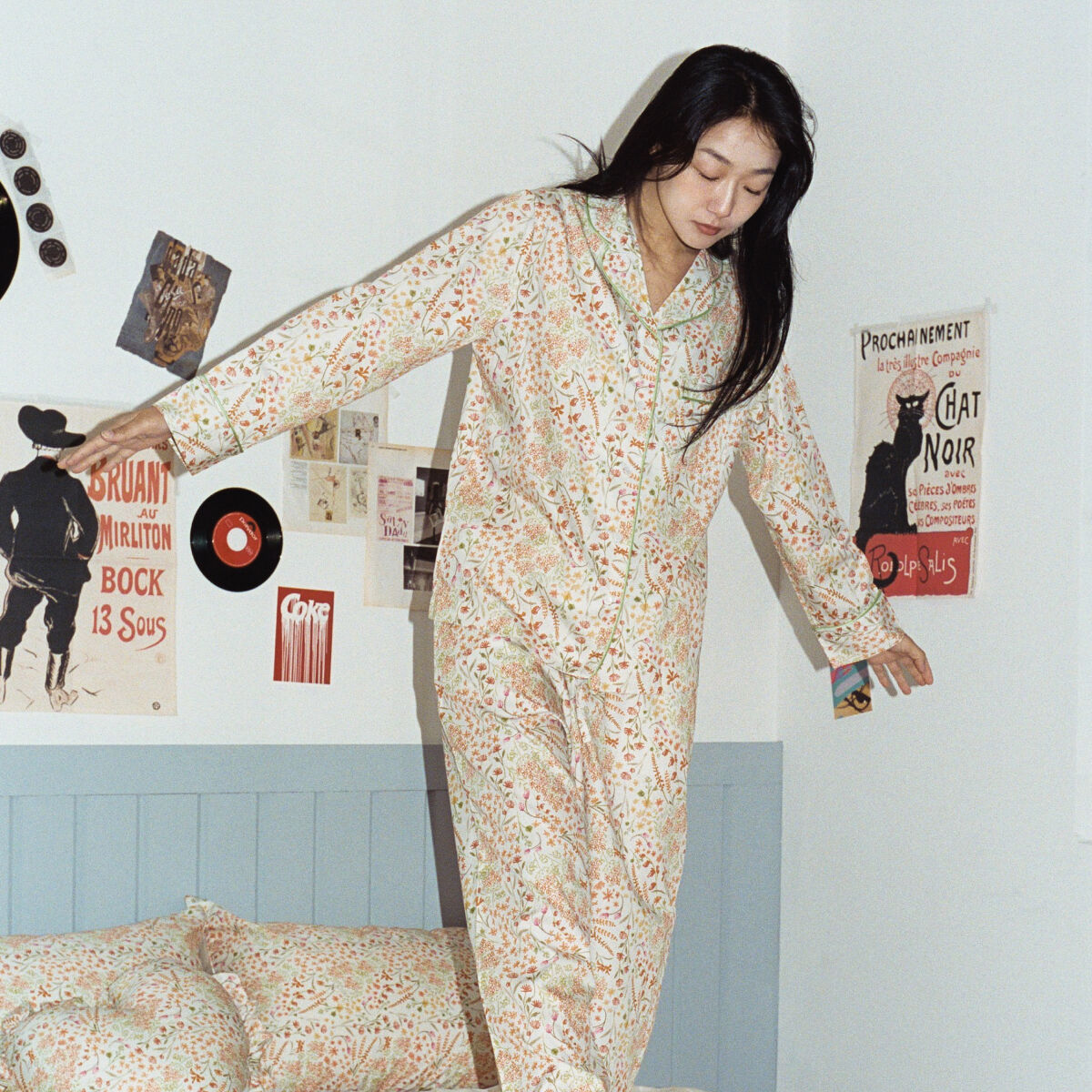 【YOUHEE】 LITTLE TWIN STAR GRAPHIC TERRY HOOD ZIPUP YOUHEE X LITTLE TWIN STAR GRAPHIC TERRY HOOD ZIP-UP SET UP