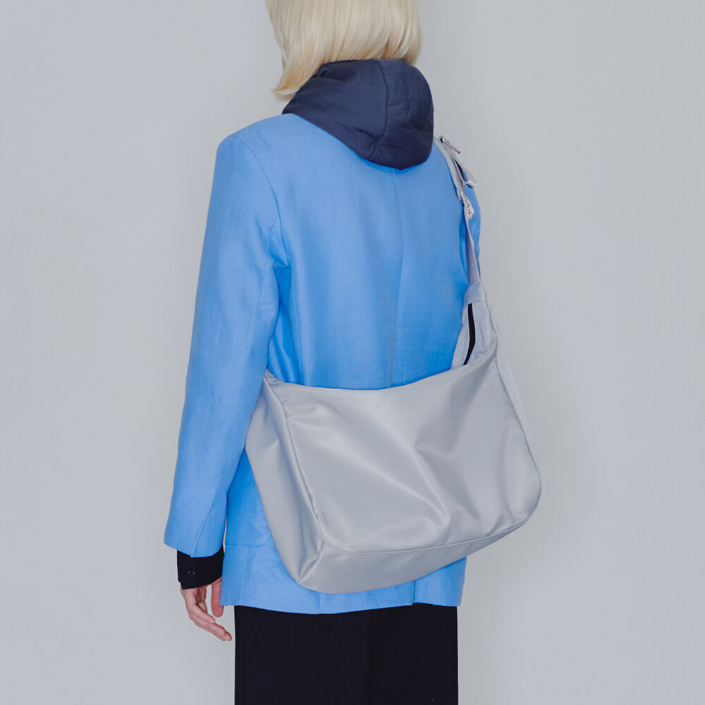 HAH ARCHIVE★ARK BROWN SILVER MESSENGER BAG★2色 アークメッセンジャーバッグ - HAH ARCHIVE | 60% - アジア