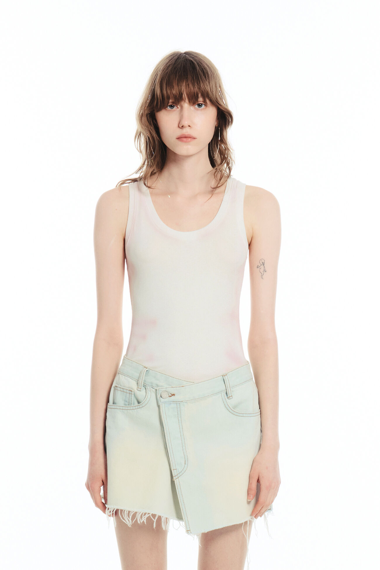 ★CERRIC★ASYMMETRIC LAP DENIM SKIRT★462★Light Blue★人気 ☆CERRIC☆ASYMMETRIC LAP DENIM SKIRT☆462☆Light Blue☆人気
