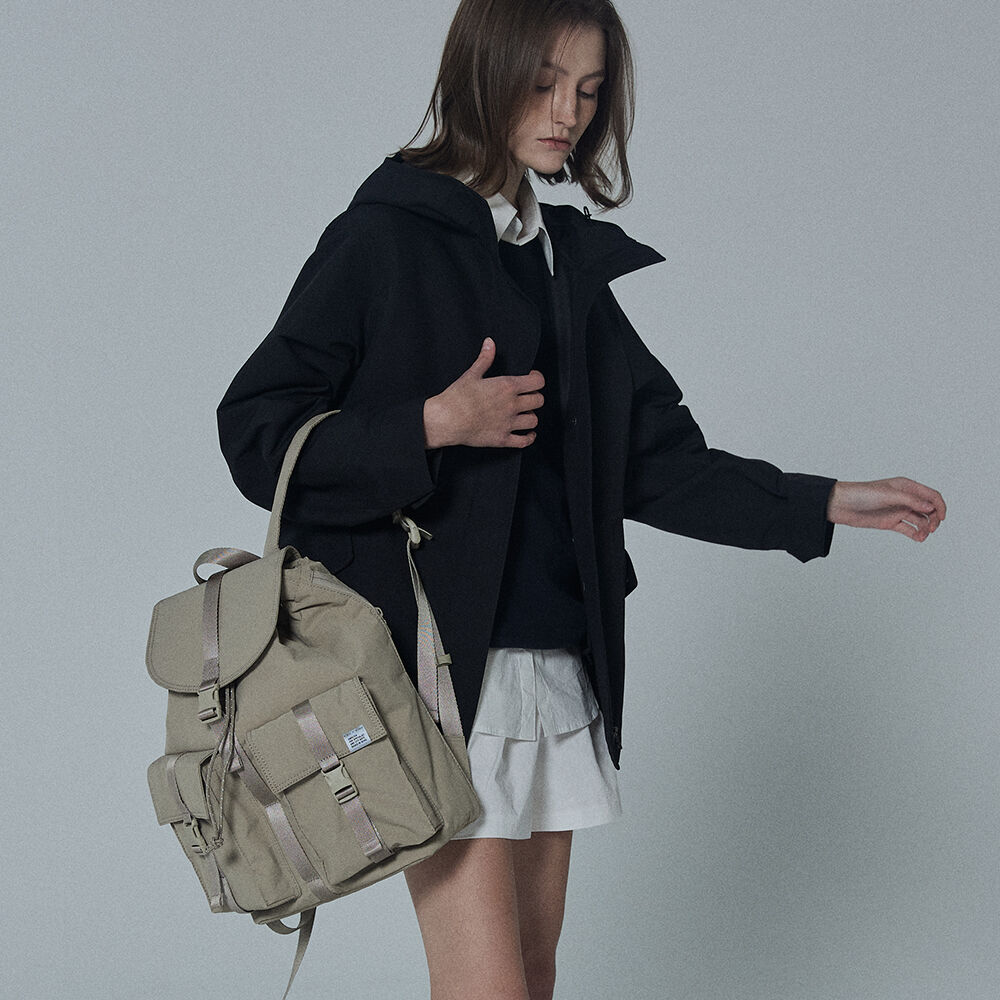 バックパック・リュック sweetch CITY BOYS RUCKSACK 001 S Sand CITY BOYS RUCKSACK 001 S Sand - 감도 깊은 취향 셀렉트샵 29CM