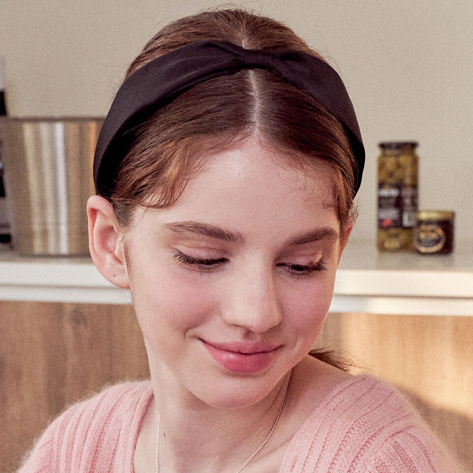☆韓国の人気☆【hish】☆satin petit ribbon hair ban.d 5.1☆ ☆韓国の人気☆【hish】☆satin petit ribbon hair ban.d 5.1