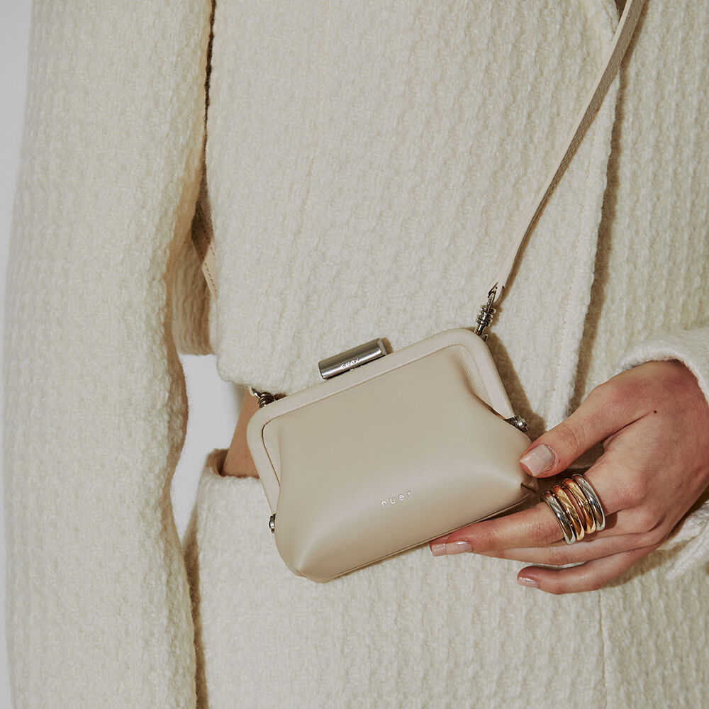 nuer Vieve Card Wallet Ivory Stripe/がま口 カード 財布 韓国 Designer fashion, Seoul-fully created | W Concept