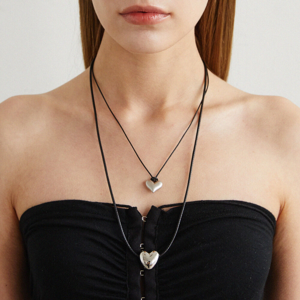 Big Melting Heart String Necklace - 감도 깊은 취향 셀렉트샵 29CM