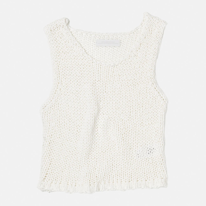 KNITTED VEST IN WHITE 감도 깊은 취향 셀렉트샵 29CM