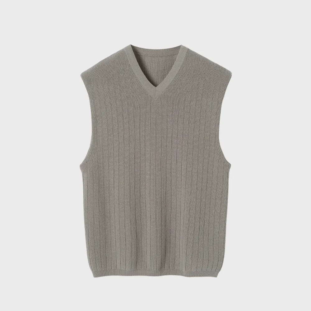 One Pocket Knitted V-Neck Vest Ivory - 감도 깊은 취향 셀렉트