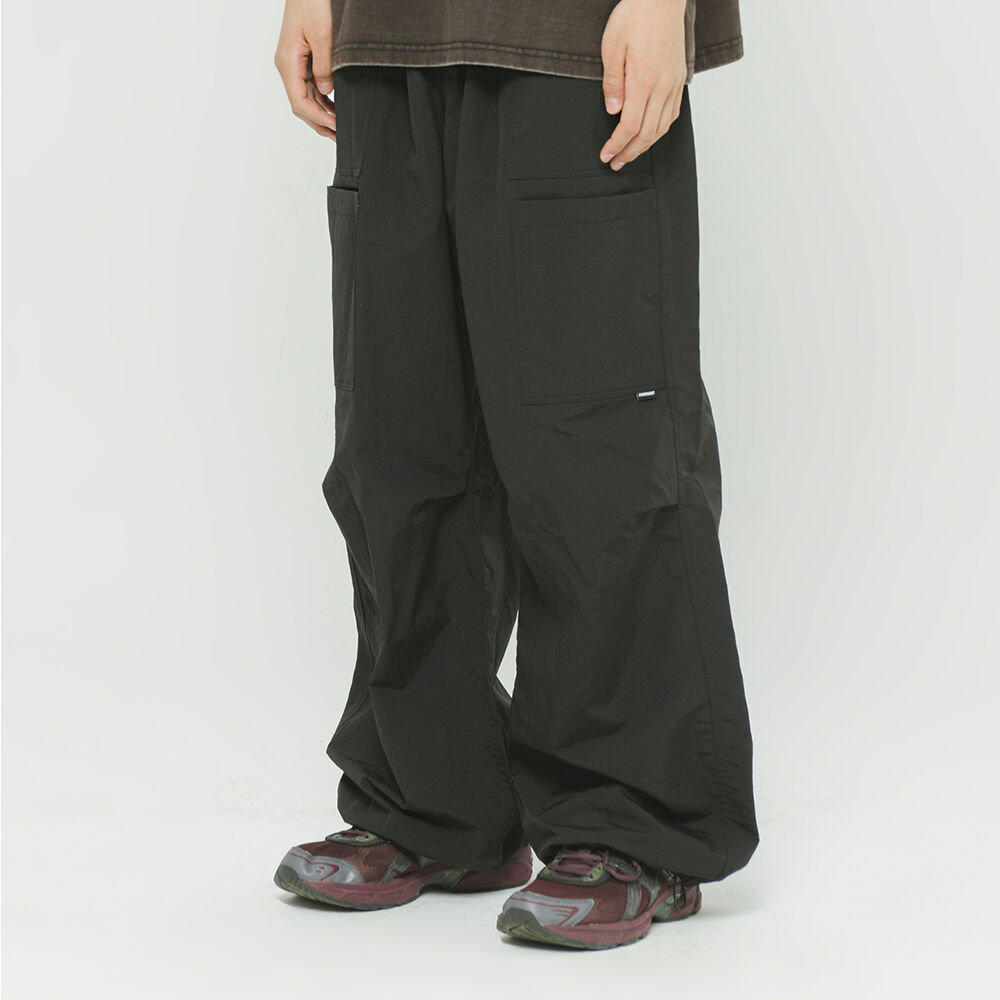 【ODLYWORKSHOP】Stripe Knee Dart Trousers 2Colors ODLYWORKSHOP】Stripe Knee Dart Trousers 2Colors