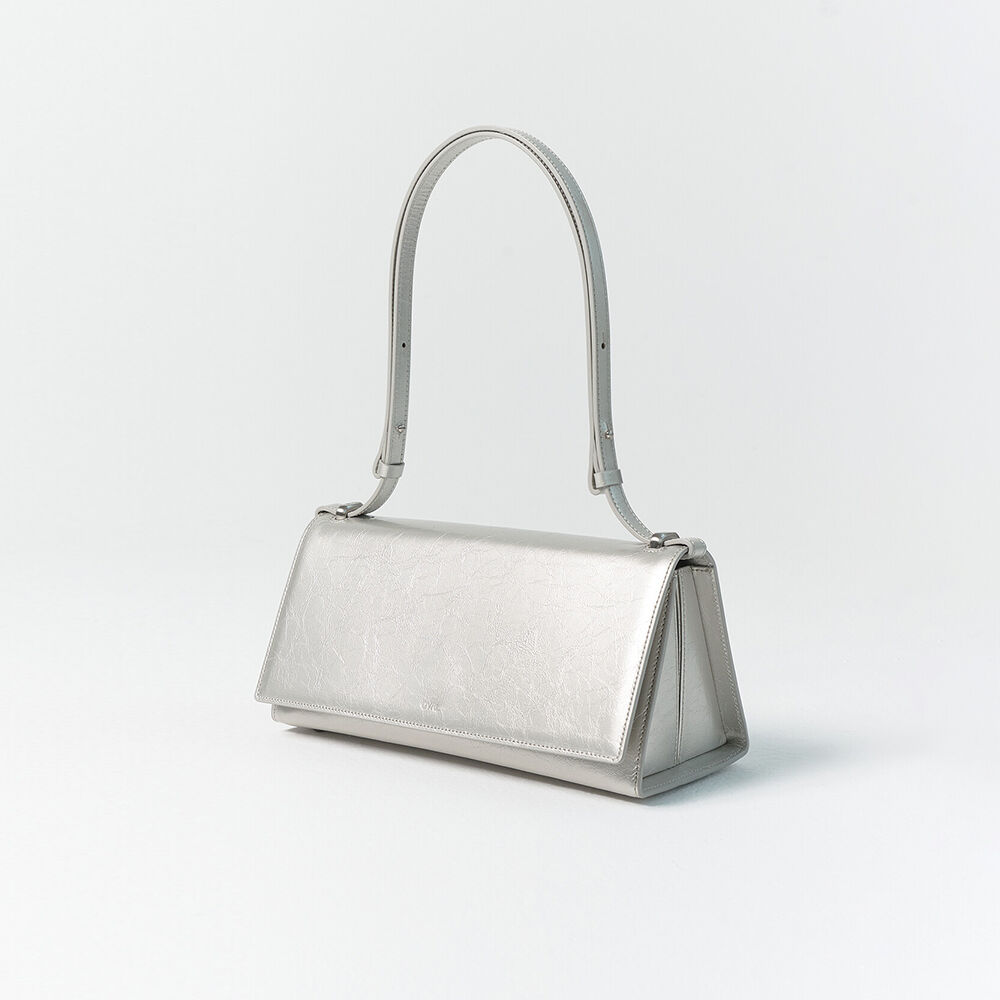 ◆LOW CLASSIC◆ FOLDED CUBE MINI BAG_CREAM_LOW24RM_BA030CR FOLDED CUBE MINI BAG_CREAM_LOW24RM_BA030CR - 감도 깊은 취향
