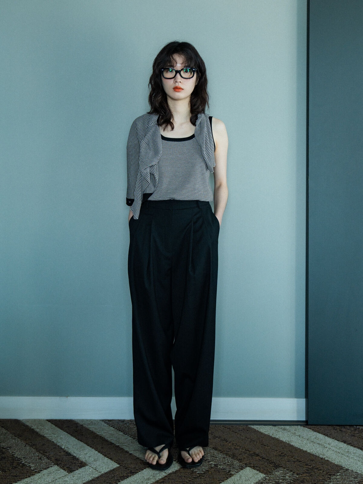 BLACK SUMMER WOOL WIDE PANTS - 감도 깊은 취향 셀렉트샵 29CM