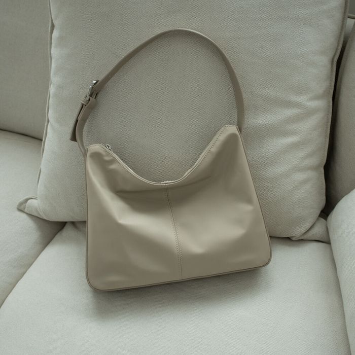 Plain nylon bag_beige 감도 깊은 취향 셀렉트샵 29CM