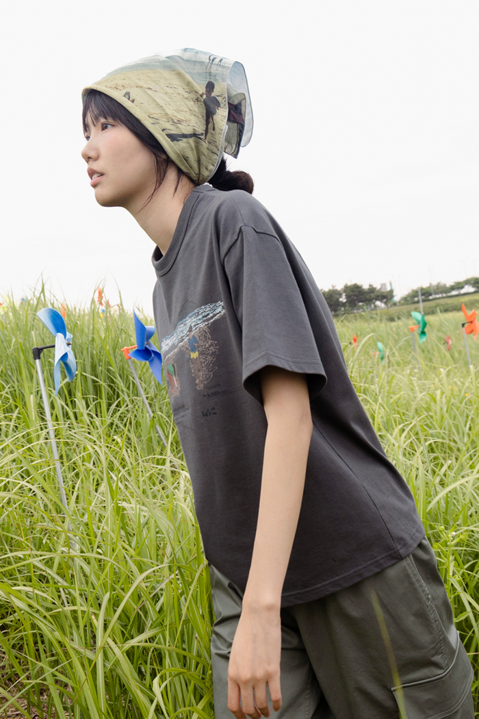 23 B.S.C Graphic T-Shirts Ipanema Charcoal - 감도 깊은 취향 셀렉트샵 29CM