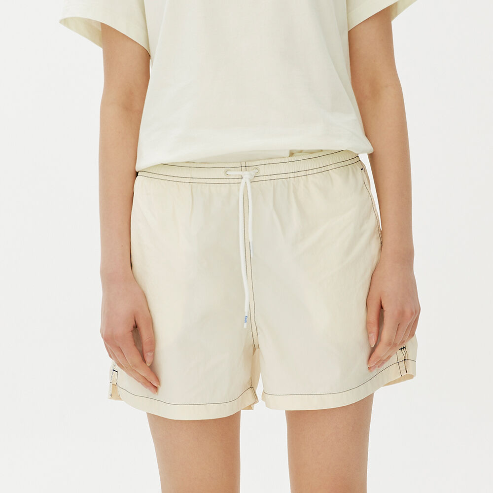 ★LUVISTRUE★BE BEACH SHORTS(IVORY)★正規品/韓国直送料込 BE BEACH SHORTS(IVORY) - 감도 깊은 취향 셀렉트샵 29CM