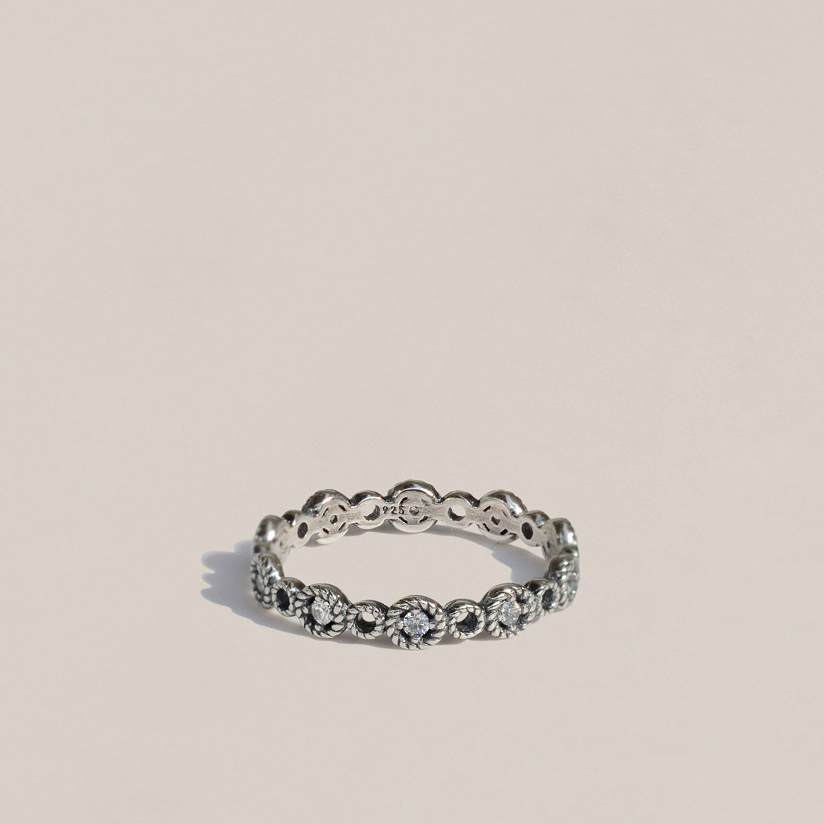 [韓国人気ジュエリー] Sun Glitter Eternity Ring 3mm - Cognac Sun Glitter Eternity Ring 3mm - Cognac | ファッション通販