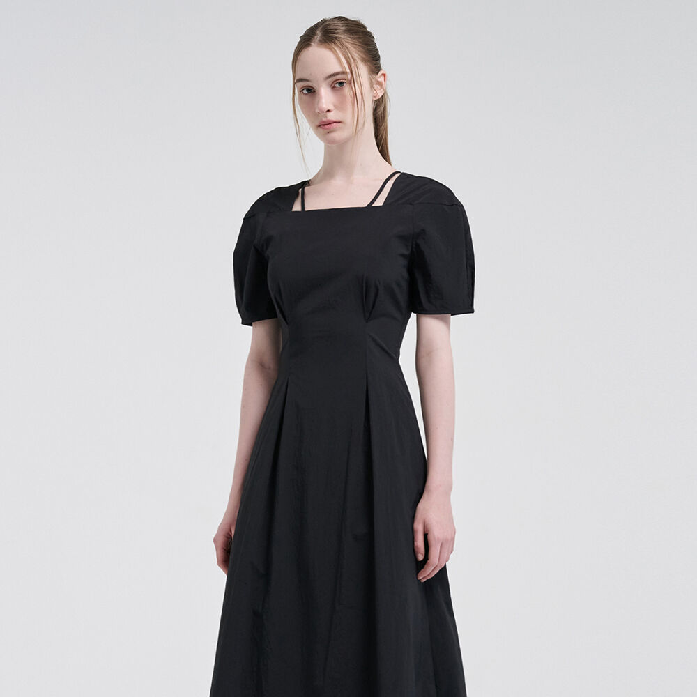 ワンピース ETMON Square Strap Pintuck Dress, Black Square Strap Pintuck Dress, Black - 감도 깊은 취향 셀렉트샵 29CM
