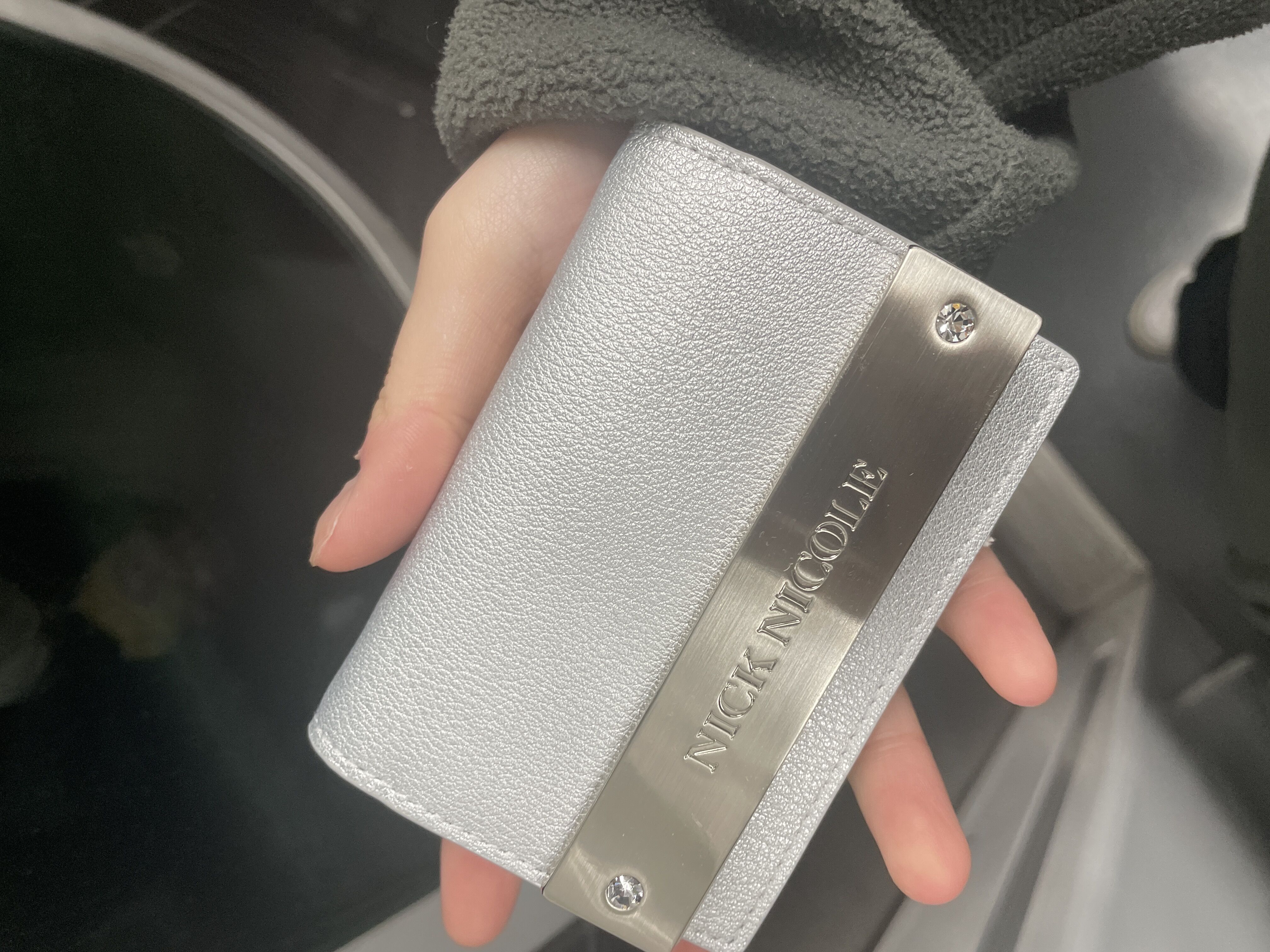 ◇NICK&NICOLE◇ CRYSTAL ACCORDION WALLET_SILVER NICK&NICOLE】CRYSTAL ACCORDION WALLET Chain Bag☆送料無料