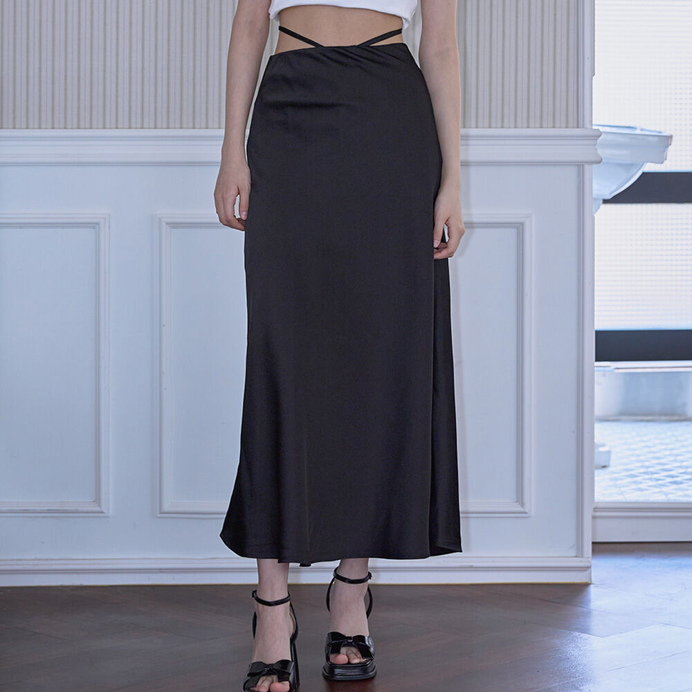 【LOULOUSEOUL】Rose Jacquard Slit Skirt (Black) Rose Jacquard Slit Skirt (Black) - 감도 깊은 취향 셀렉트샵 29CM