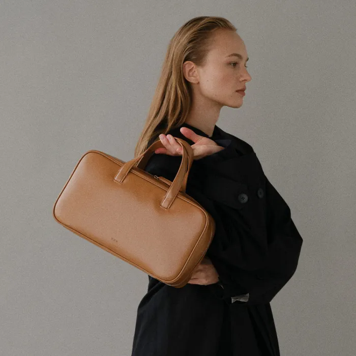 Large Tin square tote bag Glossy caramel - 감도 깊은 취향 셀렉트샵 