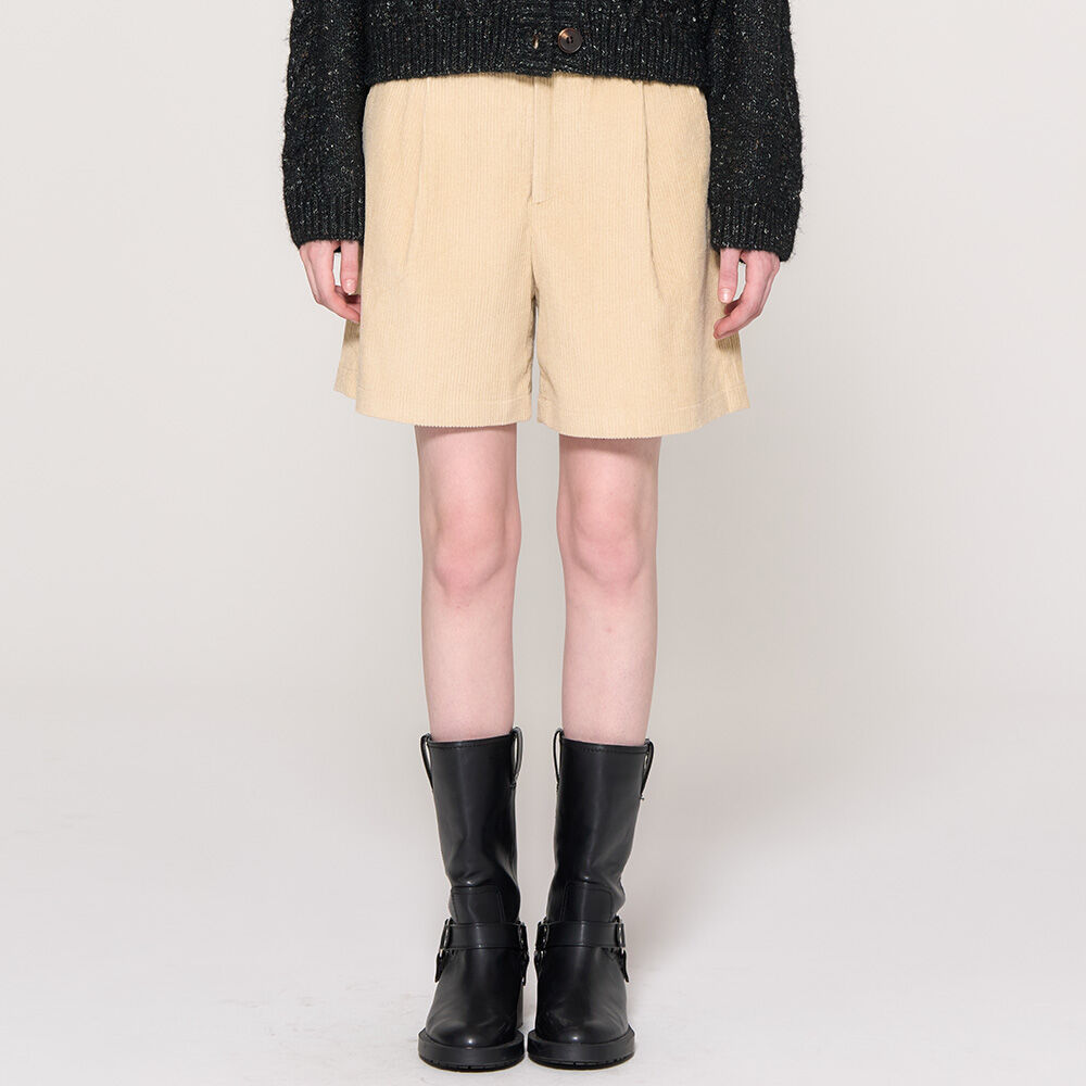 TWO PINTUCK SHORT PANTS_BEIGE - 감도 깊은 취향 셀렉트샵 29CM