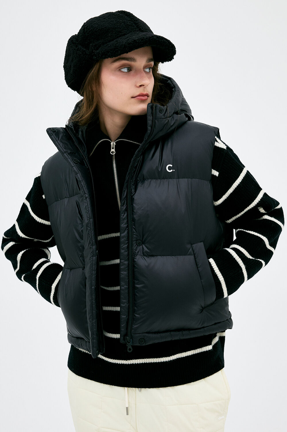 [Clove]★24FW★韓国人気★Hood Down Vest 24FW clove] Hood Down Vest (Black) - 감도 깊은 취향 셀렉트샵