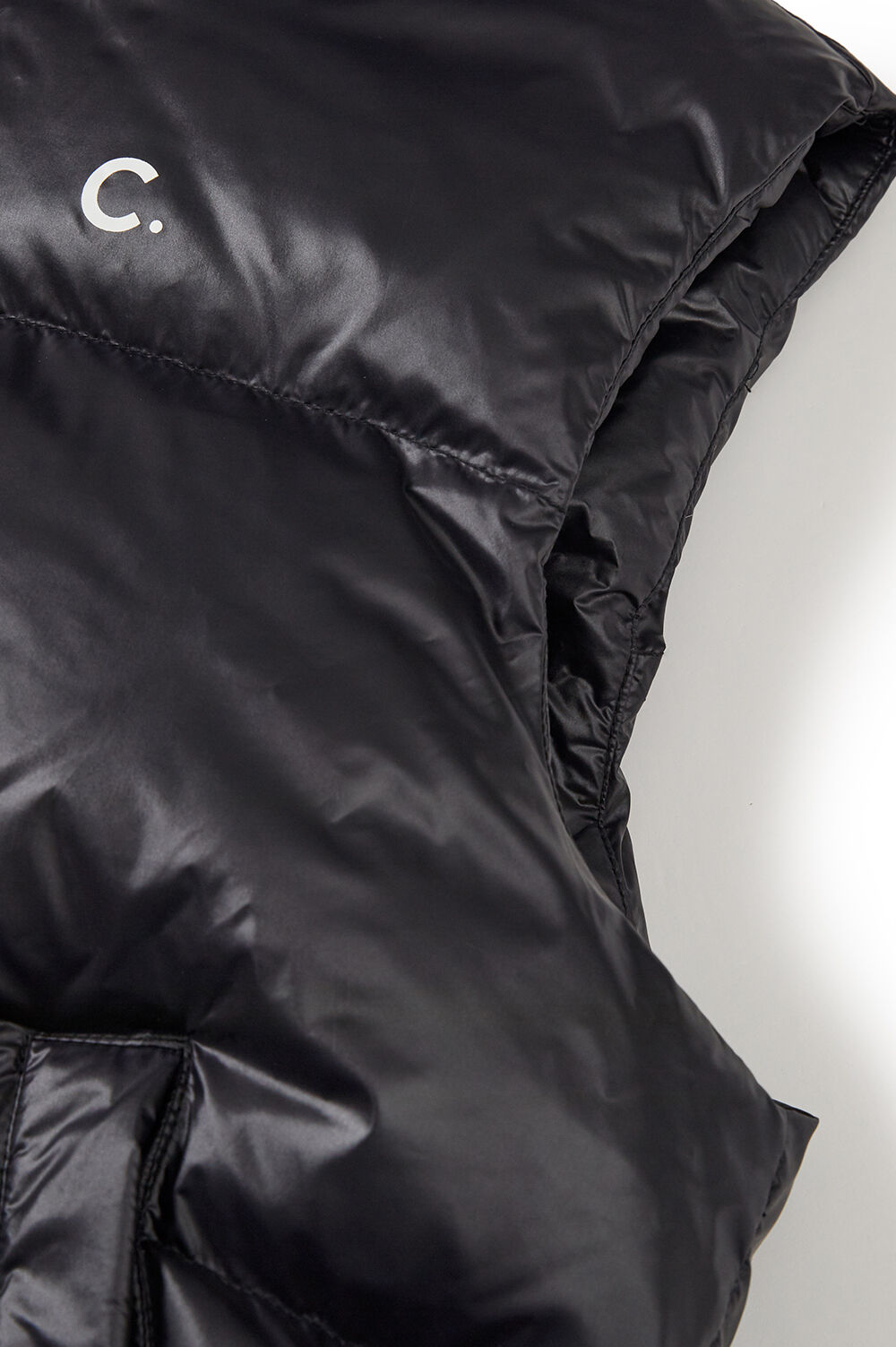 [Clove]★24FW★韓国人気★Hood Down Vest 24FW clove] Hood Down Vest (Black) - 감도 깊은 취향 셀렉트샵