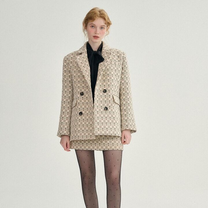 ジャケット AVANDRESS Daphne Tweed Double Button Crop Jacket IVORY Daphnee Tweed Cropped Jacket