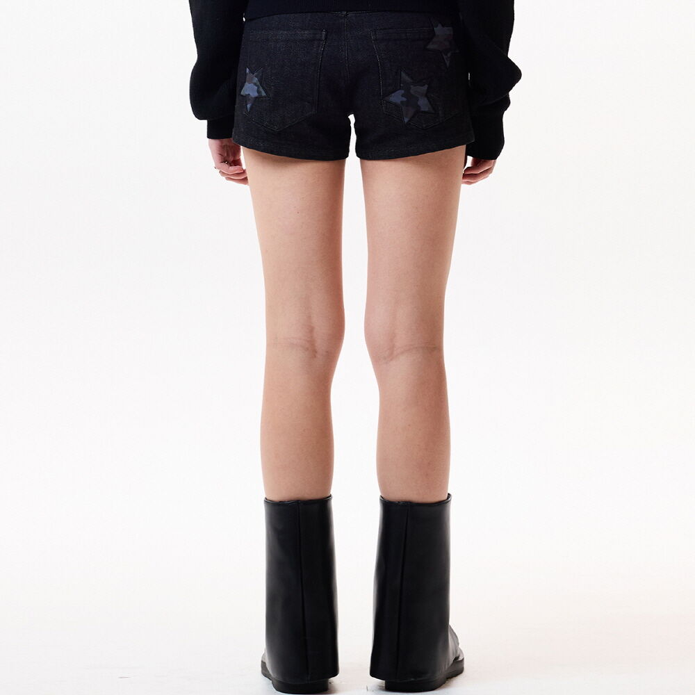 YOUHEE X LITTLE TWIN STAR LOGO SHORTS BLACK - 감도 깊은 취향
