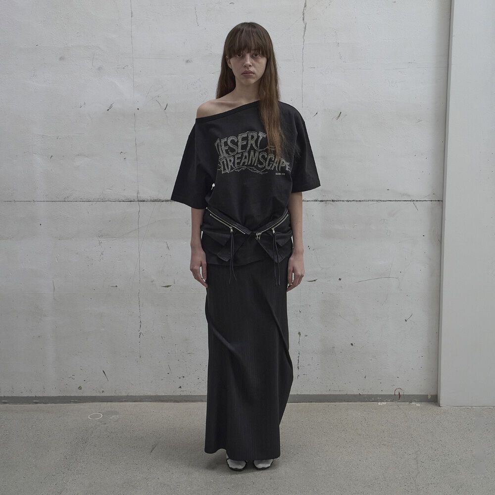 [3rd REORDER] ASYMMETRIC PRINTED T-SHIRT (BLACK)