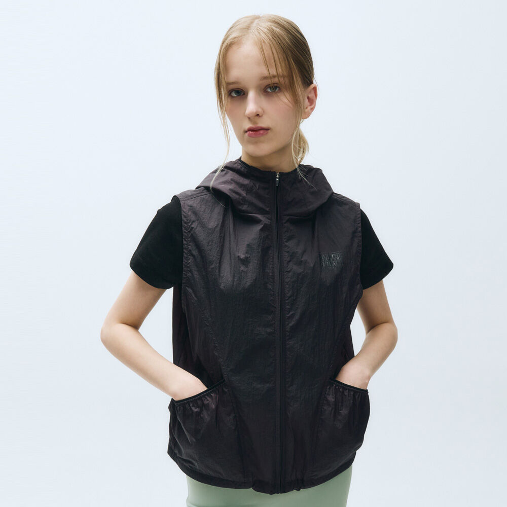 [Clove]★24FW★韓国人気★Essential Down Vest 24FW clove] Essential Down Vest (Black) - 감도 깊은 취향