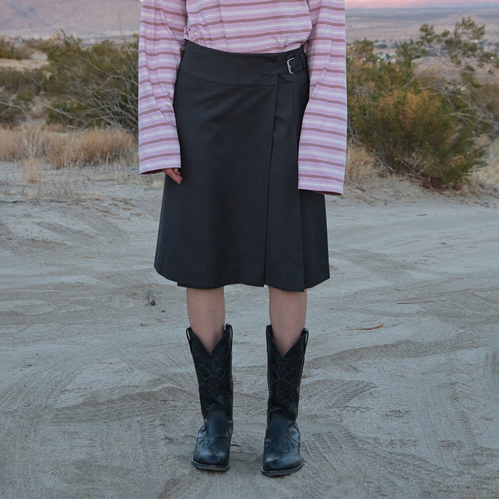 WASHED COTTON PLEATS WRAP SKIRT_BLACK_LC251SK06BK - 감도