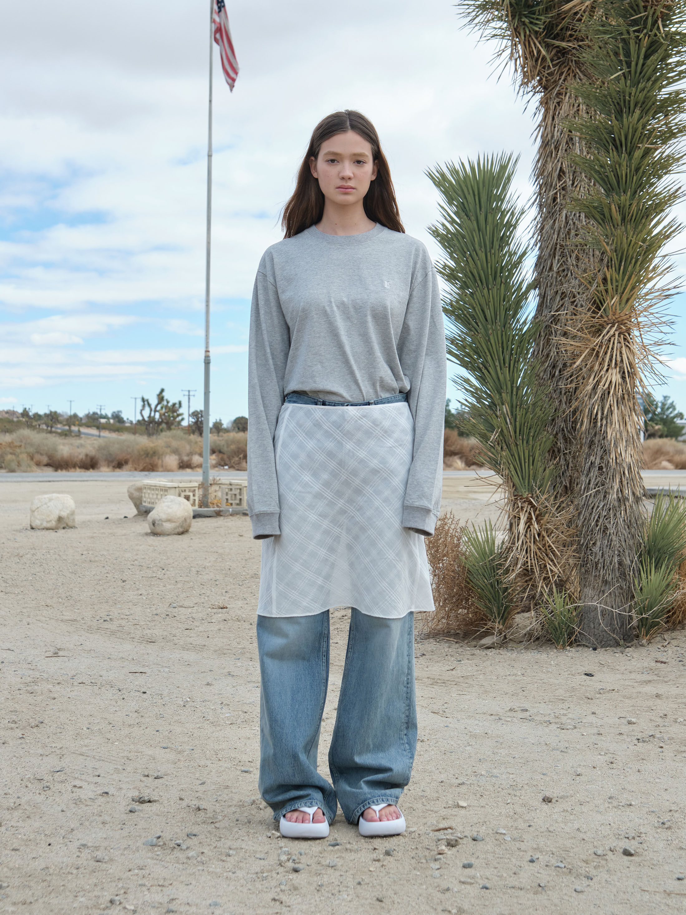 SHEER LAYERED SKIRT_WHITE CHECK_LC251SK05WH - 감도 깊은 취향
