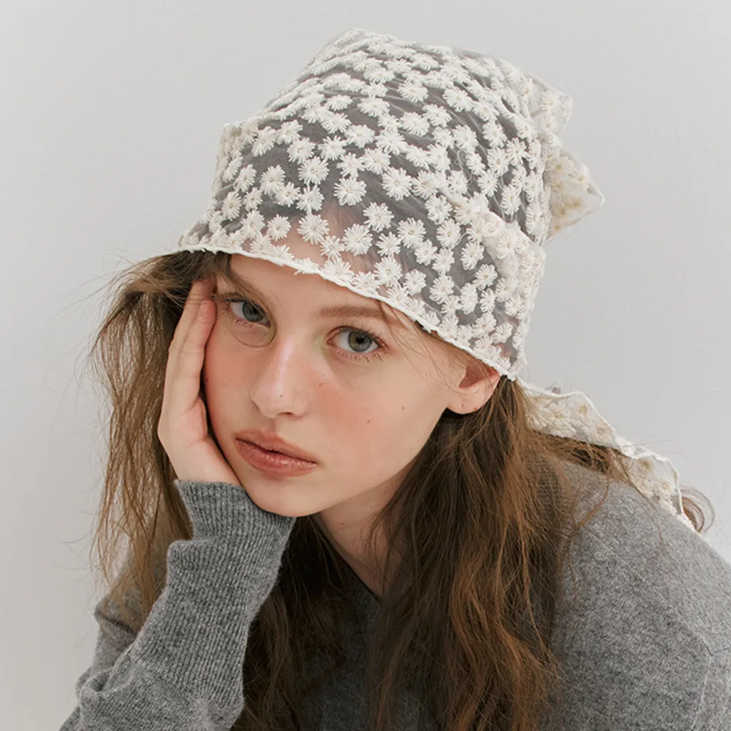 Floral Tassel Bonnet (Beige) - 감도 깊은 취향 셀렉트샵 29CM