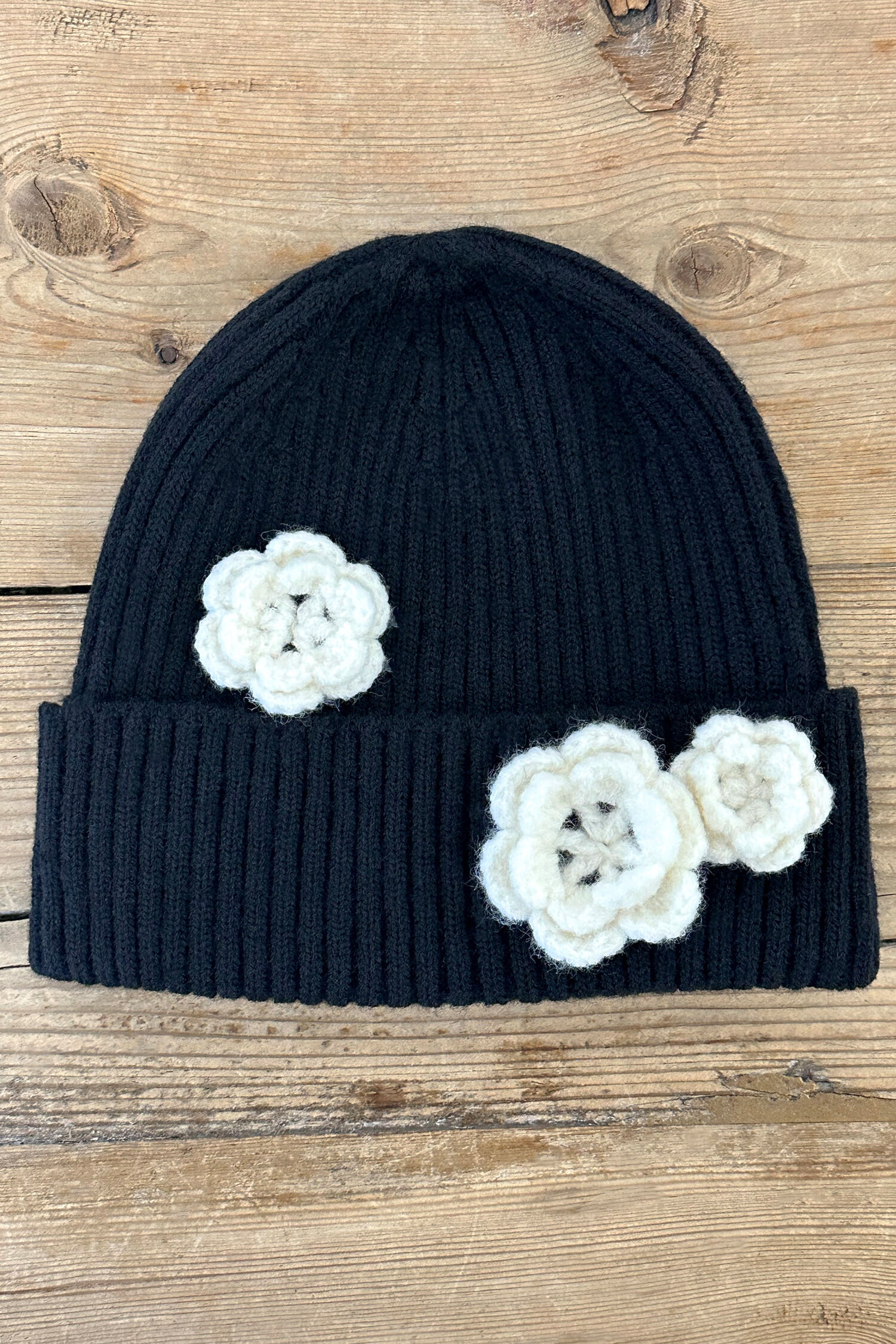 Flower Beanie (Black Cream) - 감도 깊은 취향 셀렉트샵 29CM