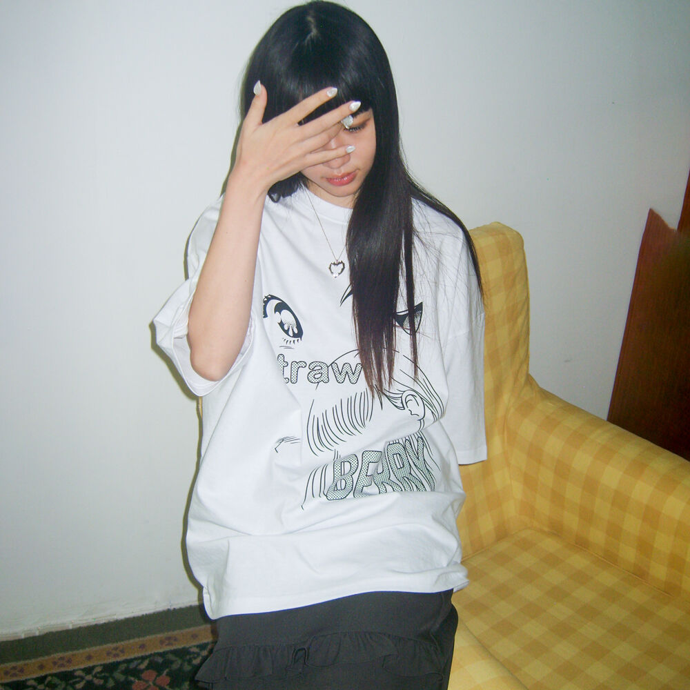 ★ WONDER VISITOR★ Ascii Pink Heesu Overfit Tshirt White m Ascii Pink Heesu Overfit T-shirt [White] - 감도 깊은 취향
