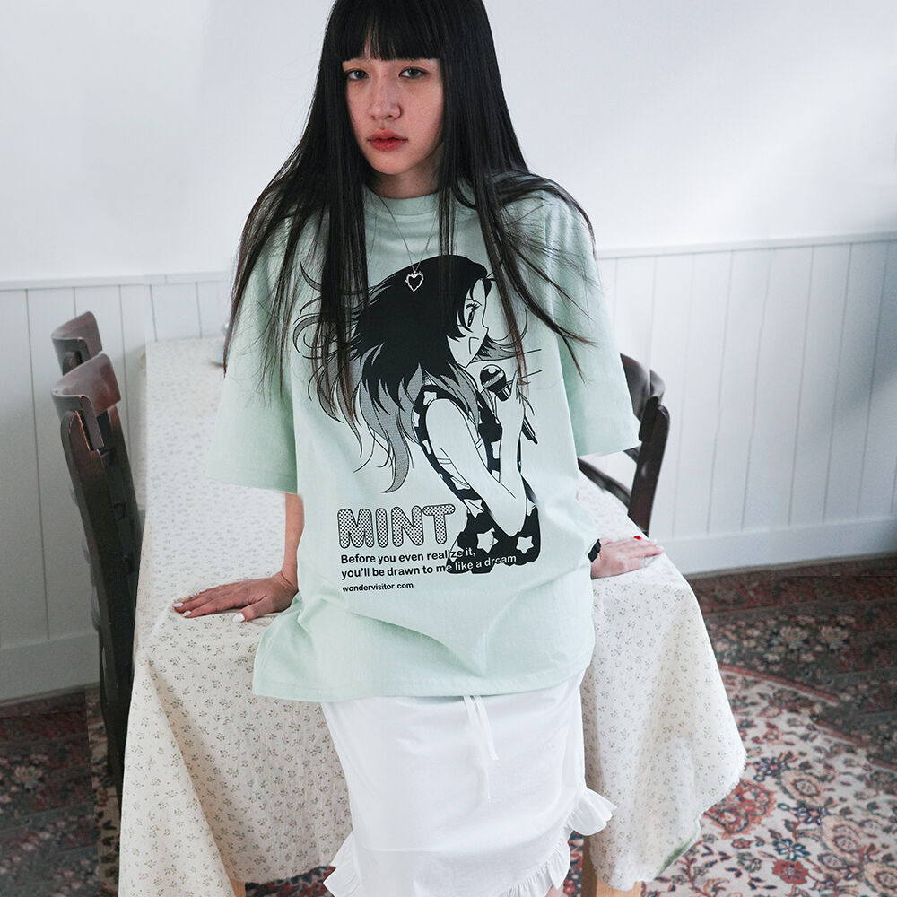 ★ WONDER VISITOR★ HEESU pfp crop Tshirt White m1037_14303 WONDER VISITOR – SellerWork