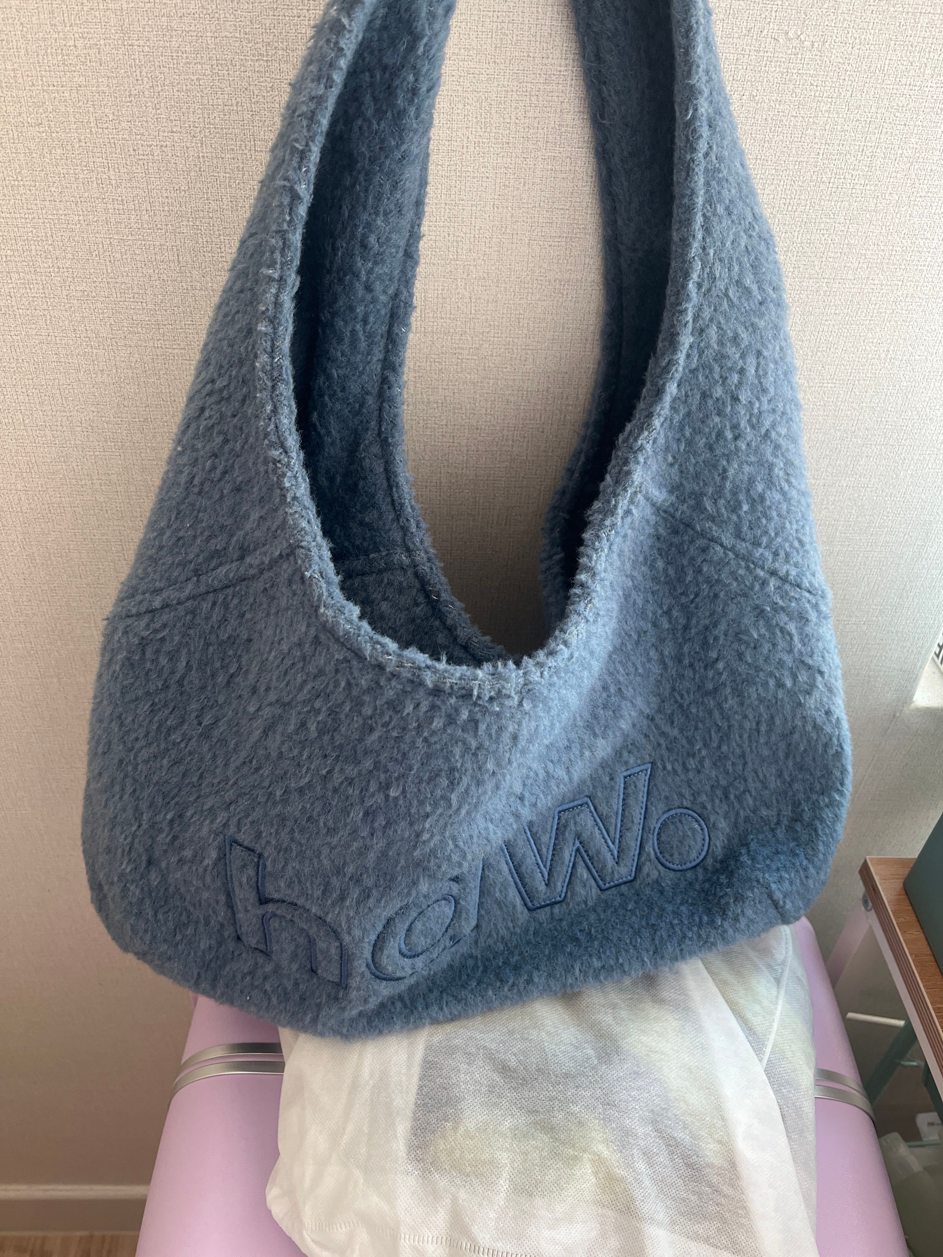 韓国商品/HAVE A WHALE wool pebble bag 韓国商品/HAVE A WHALE wool pebble bag Designer fashion